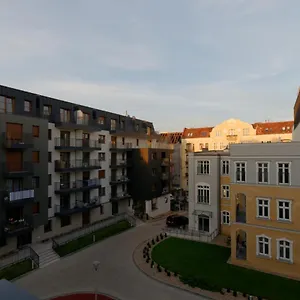Apartment Apple, Posen